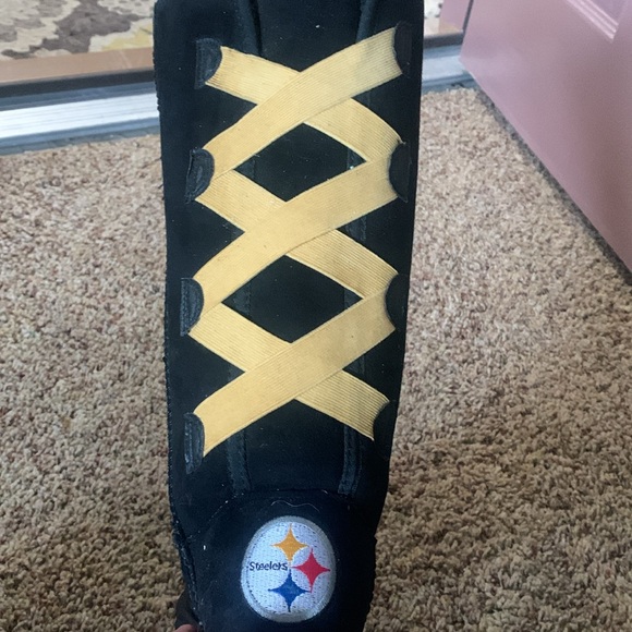 Brand New Never Worn Women’s Steelers Boots - Picture 3 of 4